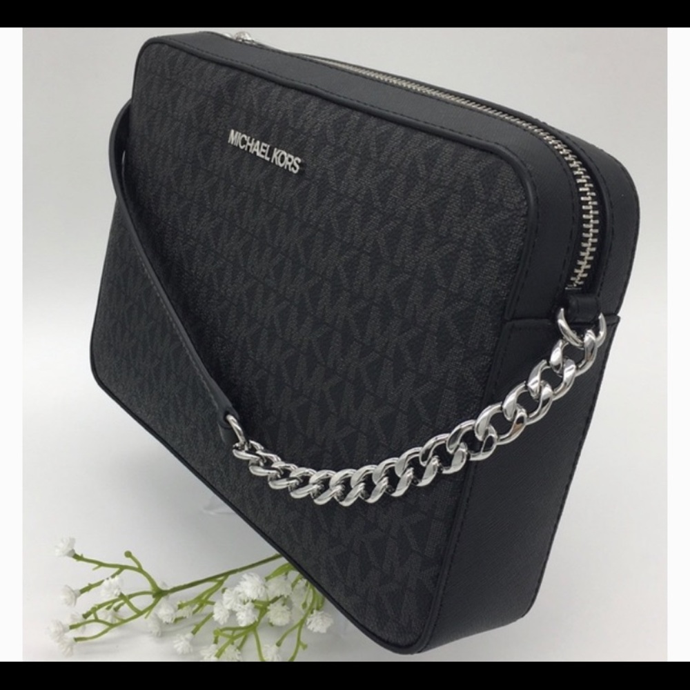 Michael Kors Jet Set Crossbody